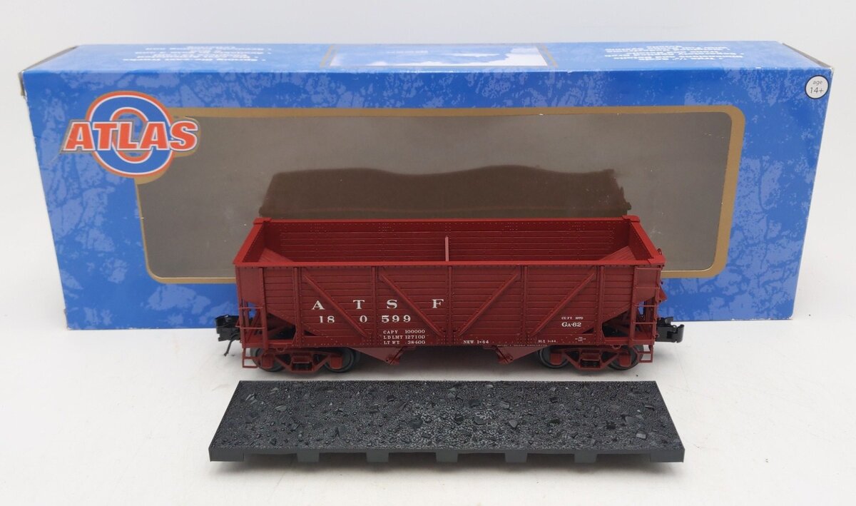 Atlas 3007502-4 O Gauge Santa Fe 50 Ton War Emergency Hopper Car #180599 LN/Box