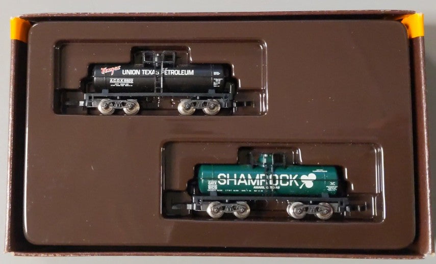 Marklin 82251 Z Shamrock & Union Texas Petroleum Tank Car (Set of 2) LN/Box
