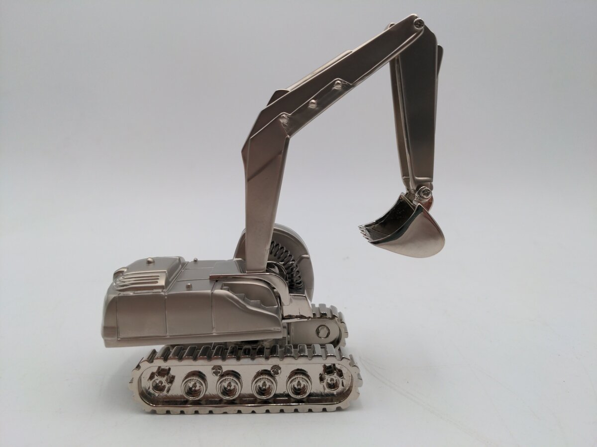 Sanis Enterprises Silver Excavator Desk Clock LN