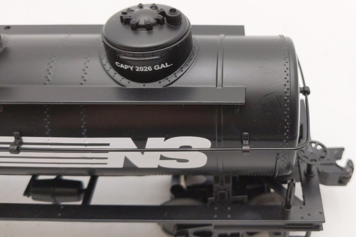 MTH 30-73192 O Gauge Norfolk Southern 3-Dome Tank Car #72600 EX/Box