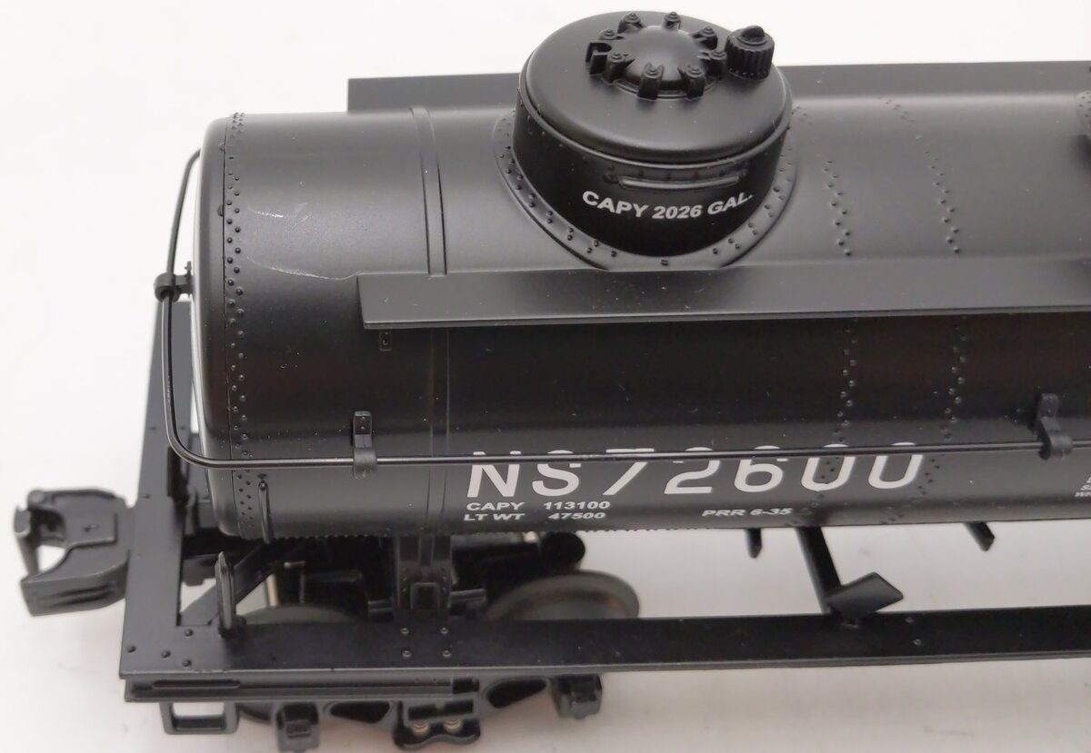 MTH 30-73192 O Gauge Norfolk Southern 3-Dome Tank Car #72600 EX/Box