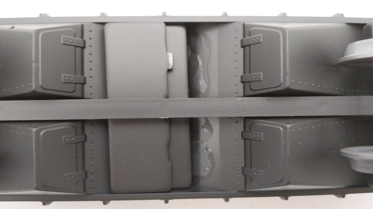 Weaver 206795 O Gauge Pennsylvania Railroad 2 Bay Ribbed Hopper (3-Rail) EX/Box