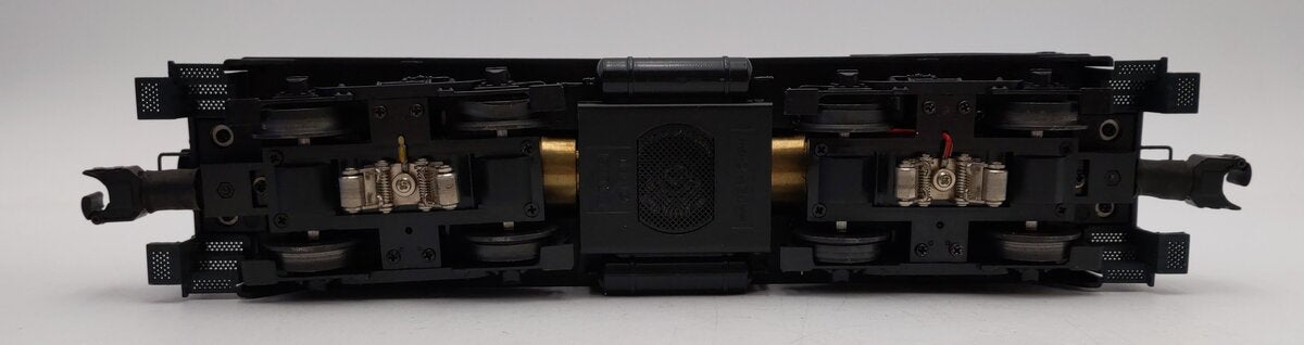 Atlas 6128-2 O Gauge Pennsylvania EMD SW-9 Diesel Locomotive #8523 - 3-Rail EX/Box