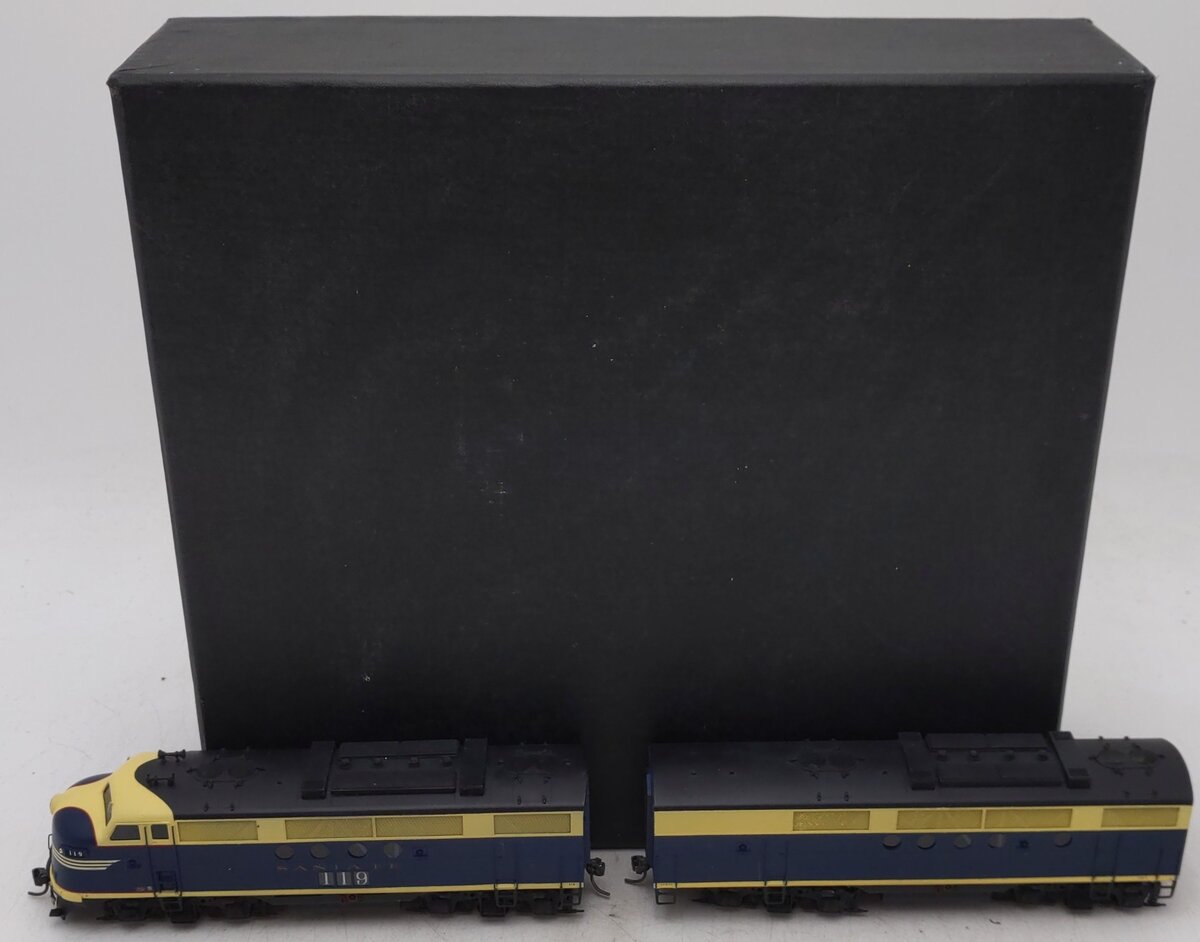 Hallmark Models HO BRASS Santa Fe EMD FT A&B Diesel Locomotive Set - Painted/Box