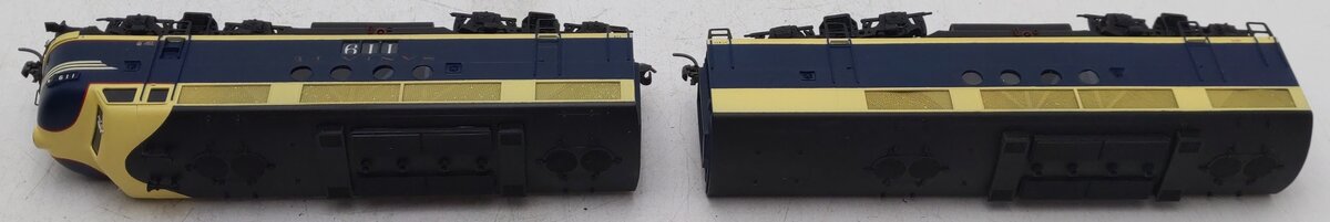 Hallmark Models HO BRASS Santa Fe EMD FT A&B Diesel Locomotive Set - Painted/Box