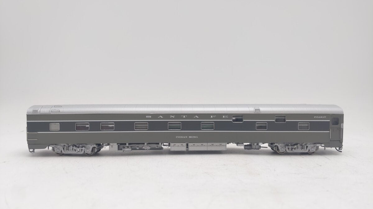 Rapido Trains 101095 HO Scale Santa Fe "Indian Song" Sleeper Passenger Car EX/Box
