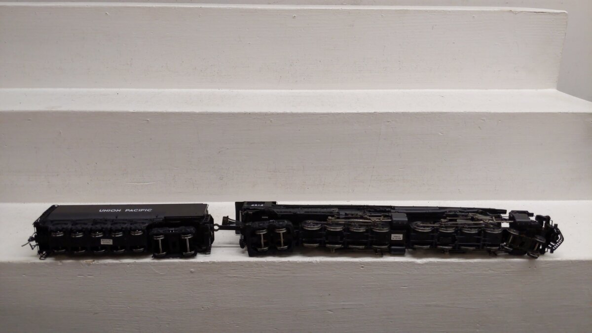 Precision Craft Models 580 HO Scale UP Big Boy Steam Loco & Tender #4014 EX/Box