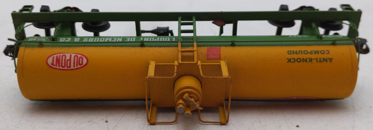 Lambert 7570 BRASS HO Scale Oupont 103-BW 8,000 Gallon Tank Car #16977 EX/Box