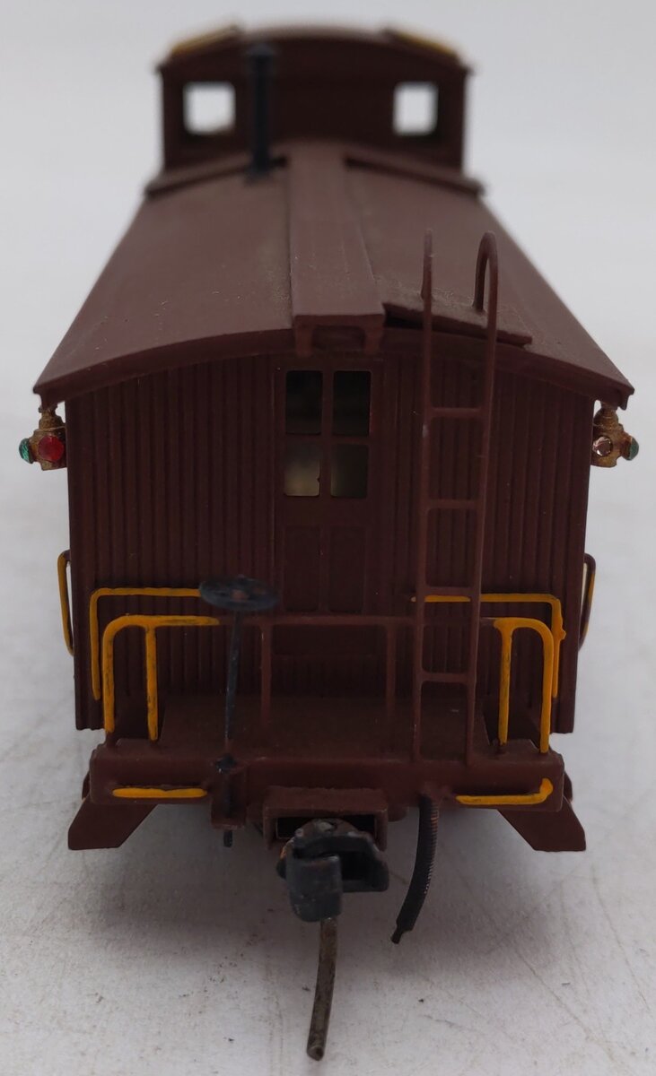 Trains Inc. HO Scale Brass 1921 Santa Fe Caboose/Box
