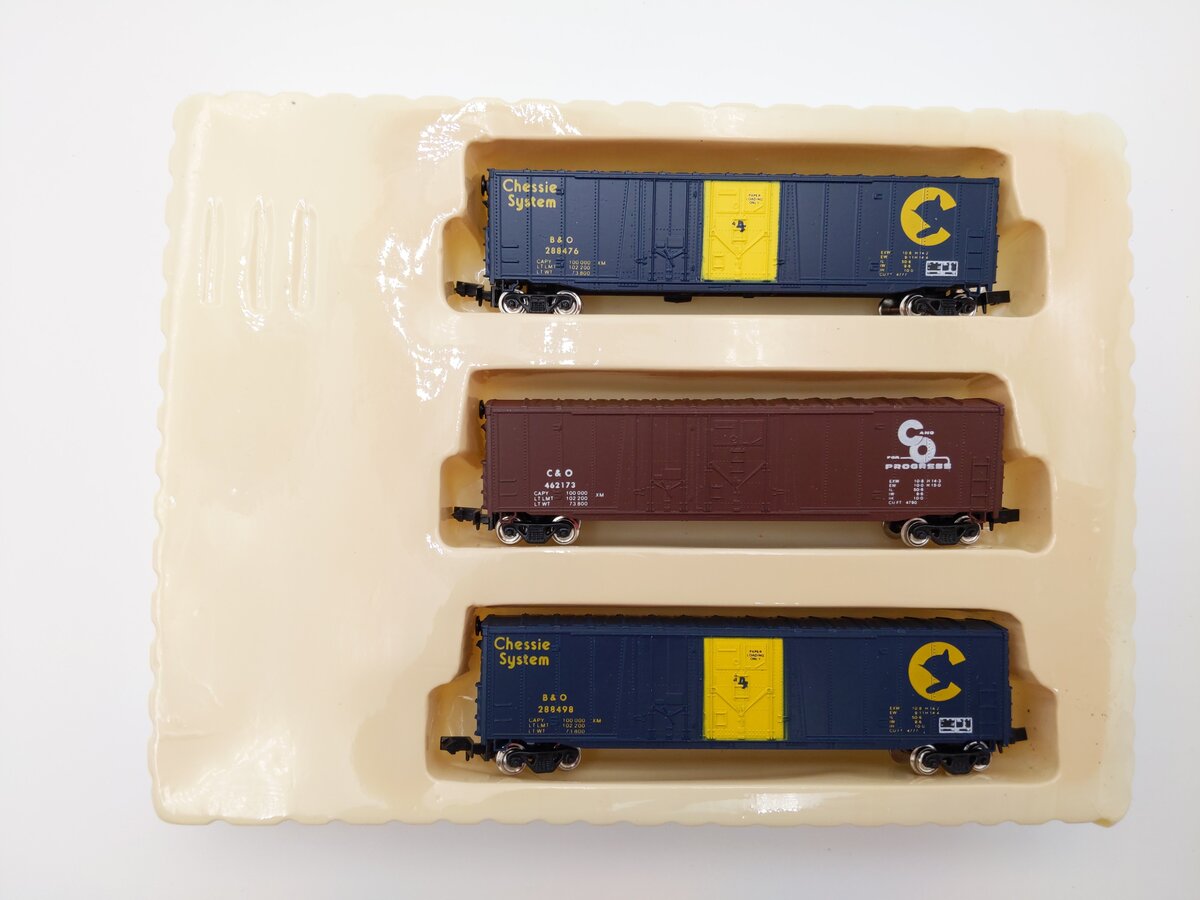 Con-Cor 0001-008972 N Scale Chesie System Grain Door 50' Boxcar 3pk NIB