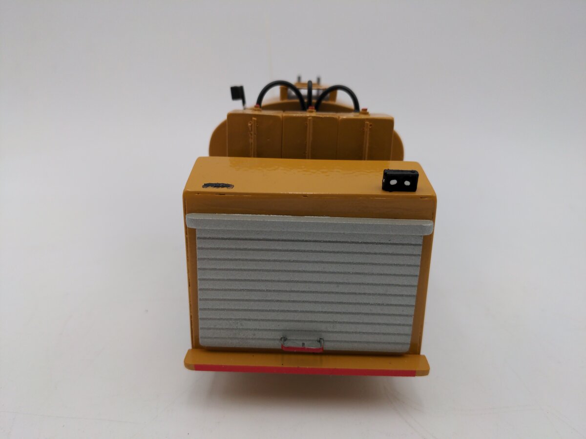 Custom Built 725 1:50 Diecast Service Truck VG
