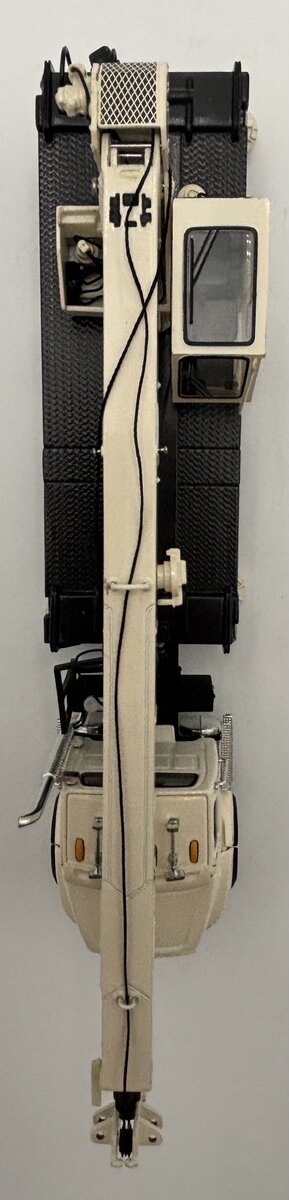 TWH Collectibles 1:50 National Crane 1400 Manitowoc Telescoping Crane LN/Box