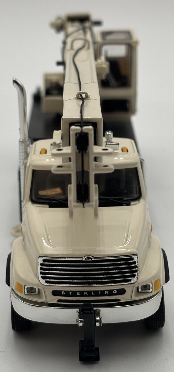 TWH Collectibles 1:50 National Crane 1400 Manitowoc Telescoping Crane LN/Box