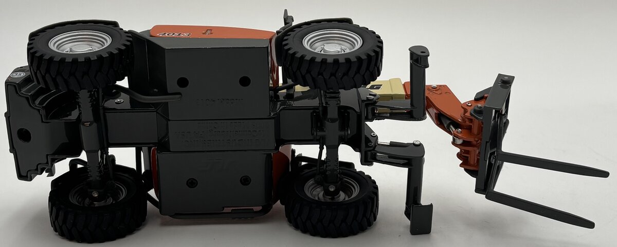 JLG 798297 1:32 Diecast Model 4013 Telehandler Construction Vehicle LN/Box