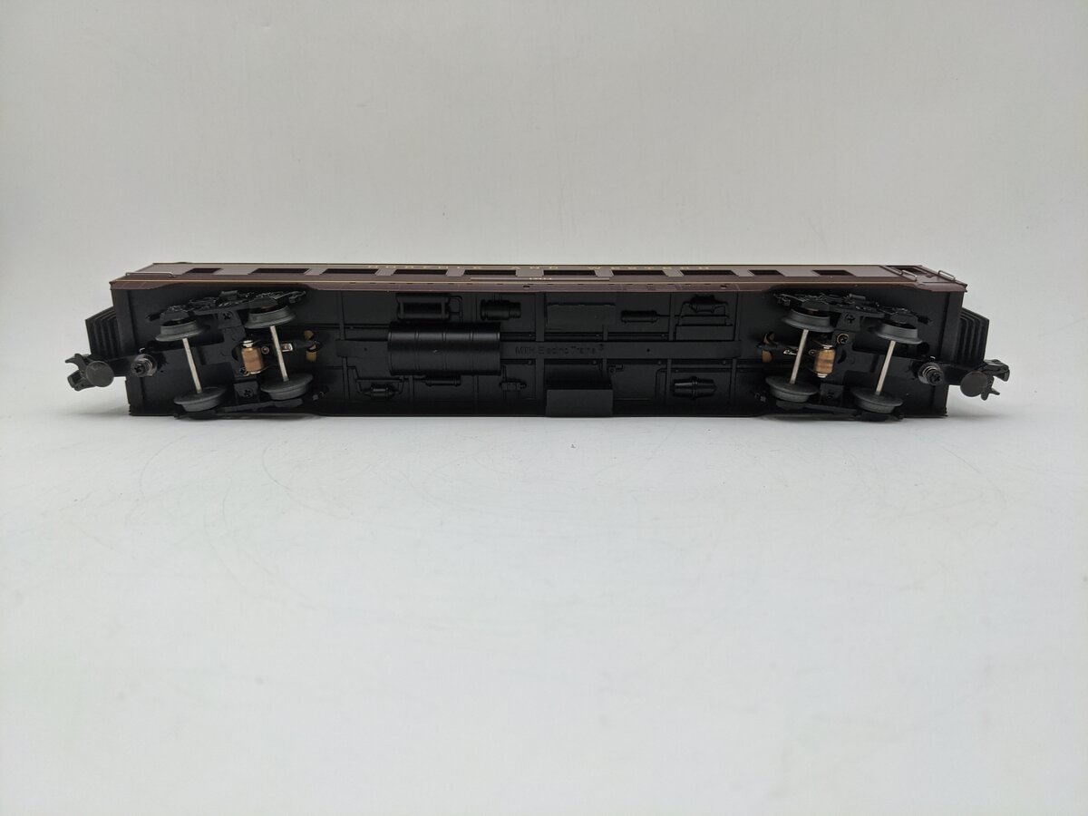MTH 30-67061 O Gauge Norfolk & Western 60' Steamlined ABS Passenger Car #1704 EX