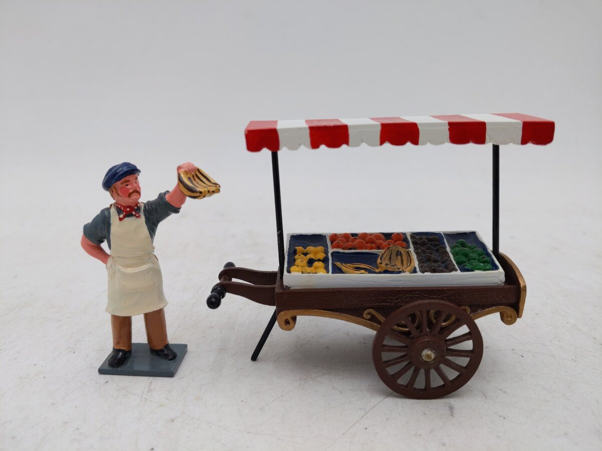 Trophy Miniatures No C57 Streets of Old London Fruit Vendor EX