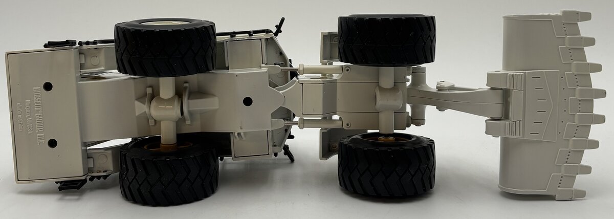 Norscot 55115 1:50 Scale Diecast Caterpillar 992G Wheel Loader LN/Box
