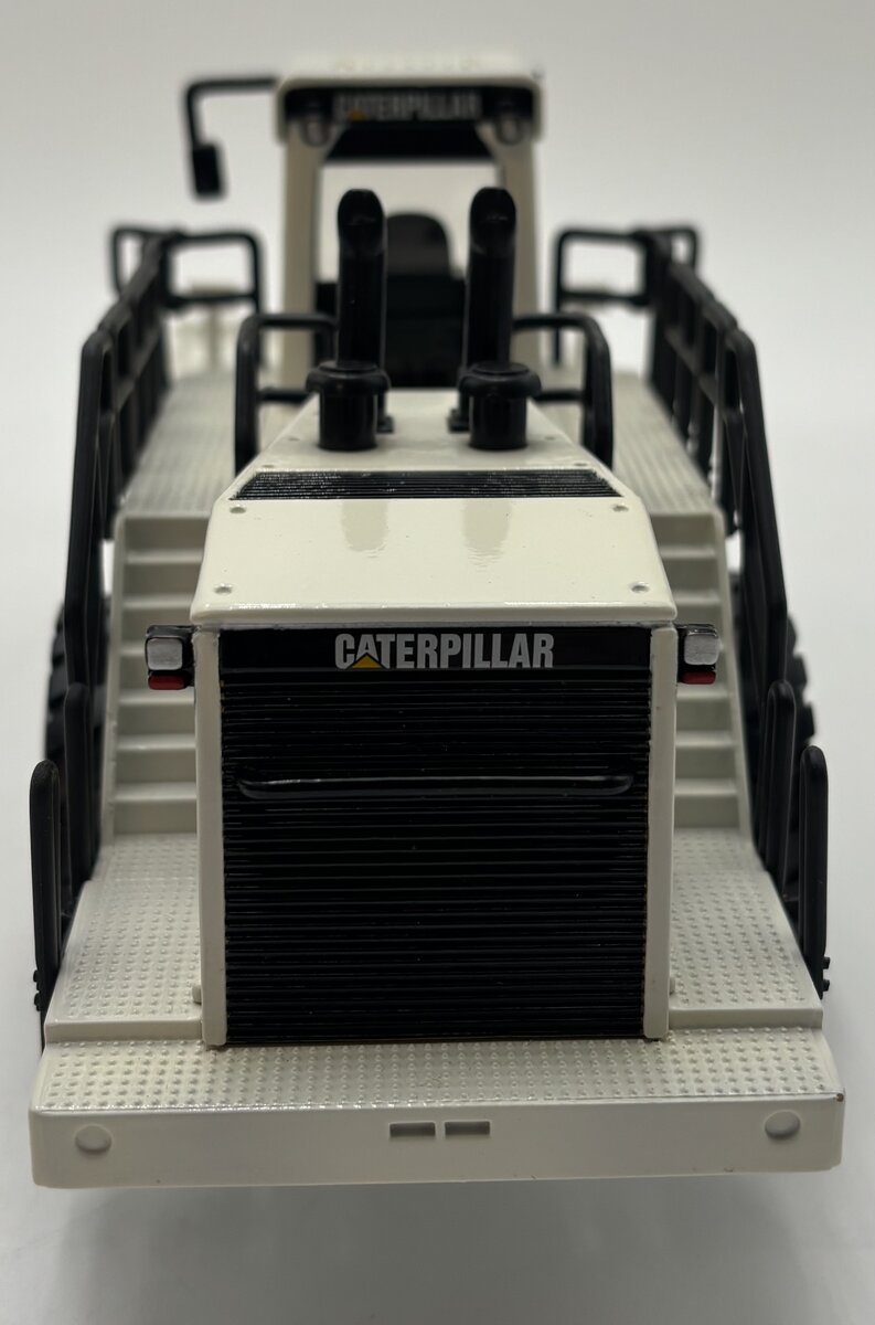 Norscot 55115 1:50 Scale Diecast Caterpillar 992G Wheel Loader LN/Box