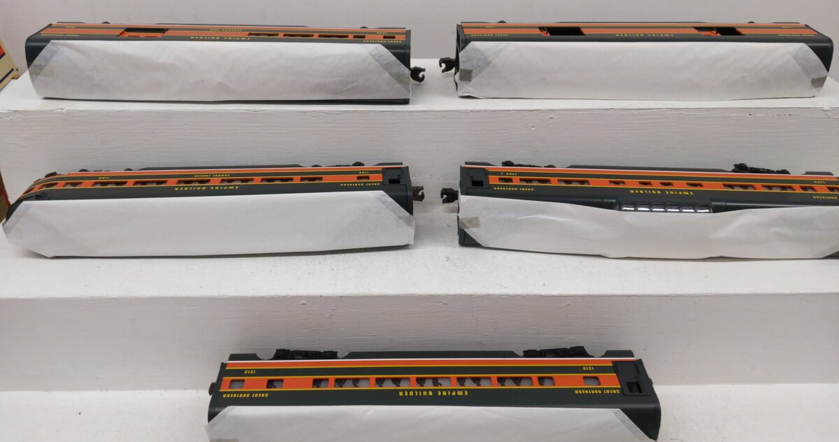 Lionel O Gauge Great Northern Empire Builder 5-Car Passenger Set LN/Box