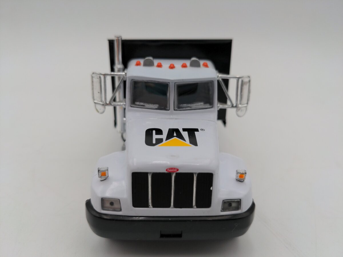 Peterbuilt 1:64 CAT Dealer Tractor Trailer EX
