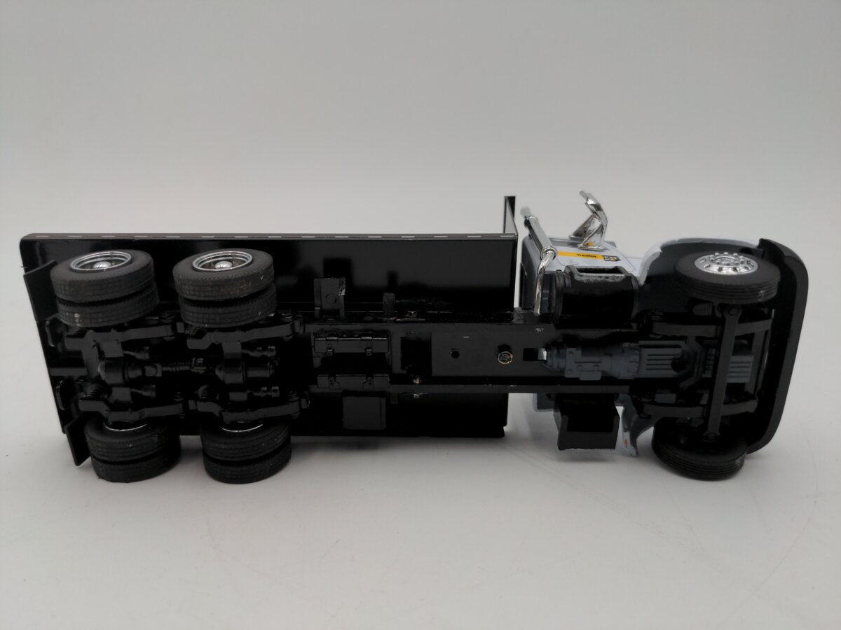 Peterbuilt 1:64 CAT Dealer Tractor Trailer EX