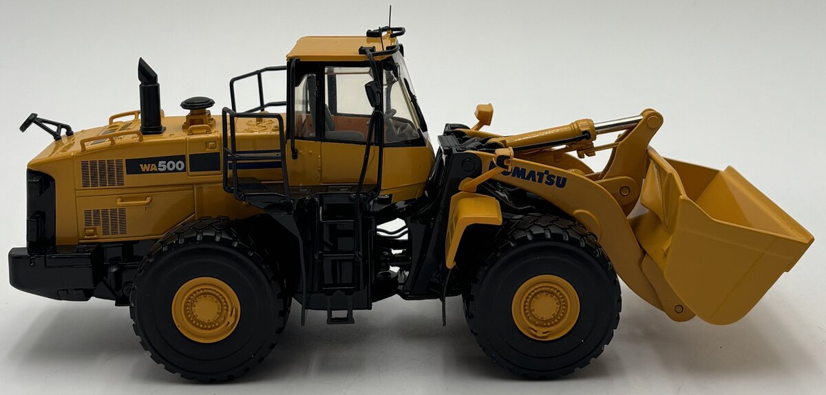 First Gear 50-3121 1:50 Komatsu WA500 Wheel Loader LN/Box