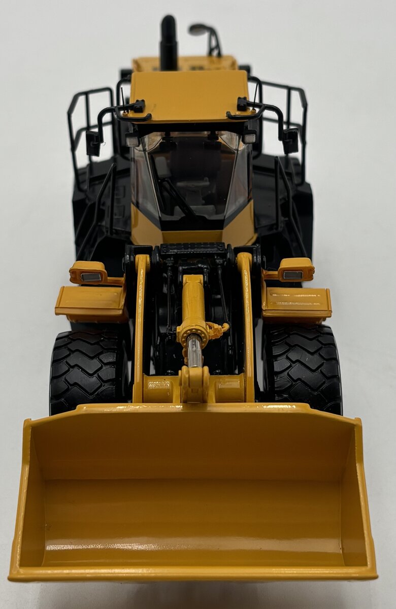 First Gear 50-3121 1:50 Komatsu WA500 Wheel Loader LN/Box