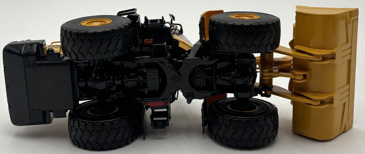 First Gear 50-3121 1:50 Komatsu WA500 Wheel Loader LN/Box