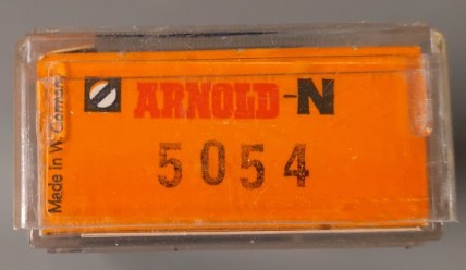 Arnold 5054 N Scale Santa Fe Diesel Locomotive #3277 EX/Box