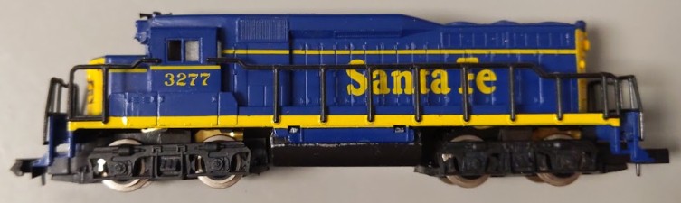 Arnold 5054 N Scale Santa Fe Diesel Locomotive #3277 EX/Box