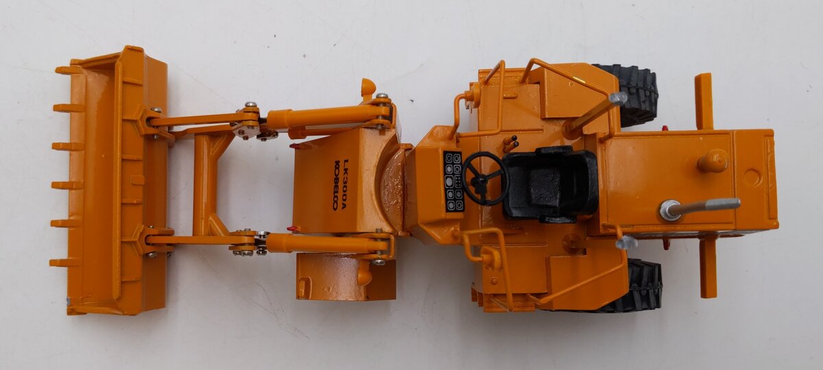 Kobelco 1:30 Scale Diecast LK 300A Wheel Loader/Box