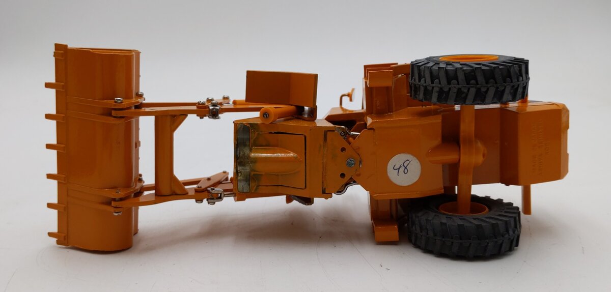 Kobelco 1:30 Scale Diecast LK 300A Wheel Loader/Box