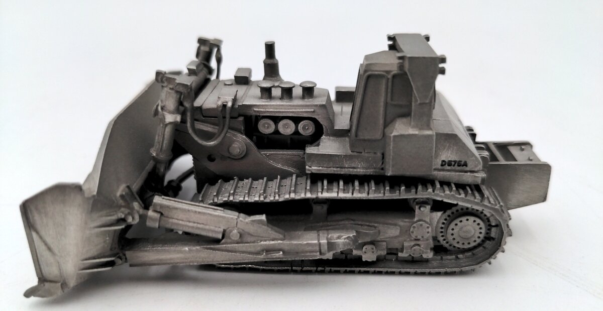 Euro Model Komatsu D575A Pewter VG