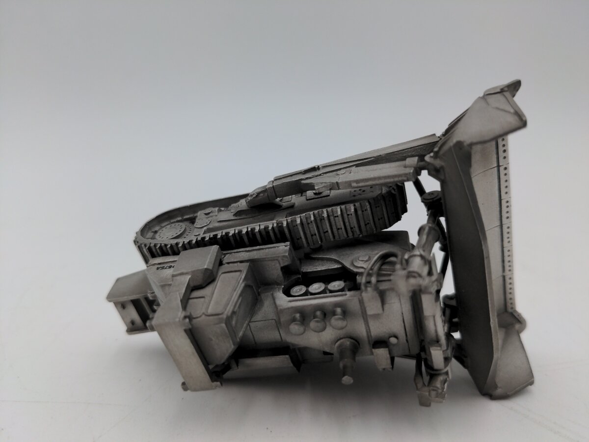 Euro Model Komatsu D575A Pewter VG