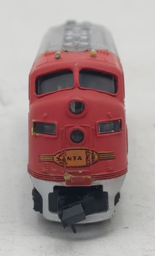Bachmann 4646 N Scale Santa Fe Diesel Locomotive #215 EX/Box