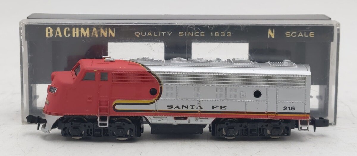 Bachmann 4646 N Scale Santa Fe Diesel Locomotive #215 EX/Box