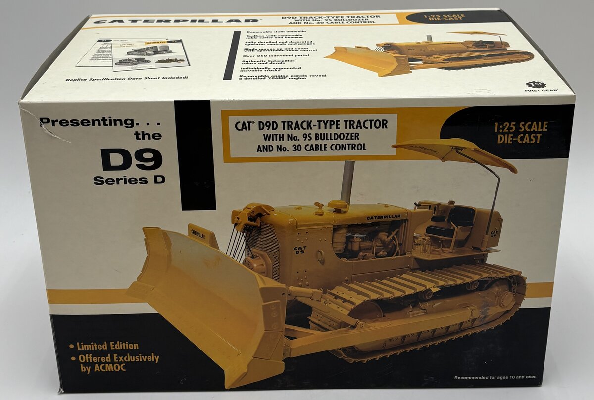 First Gear 49-3060 1:25 CAT D9D Track-Type Tractor w/No. 9s Bulldozer Diecast EX/Box