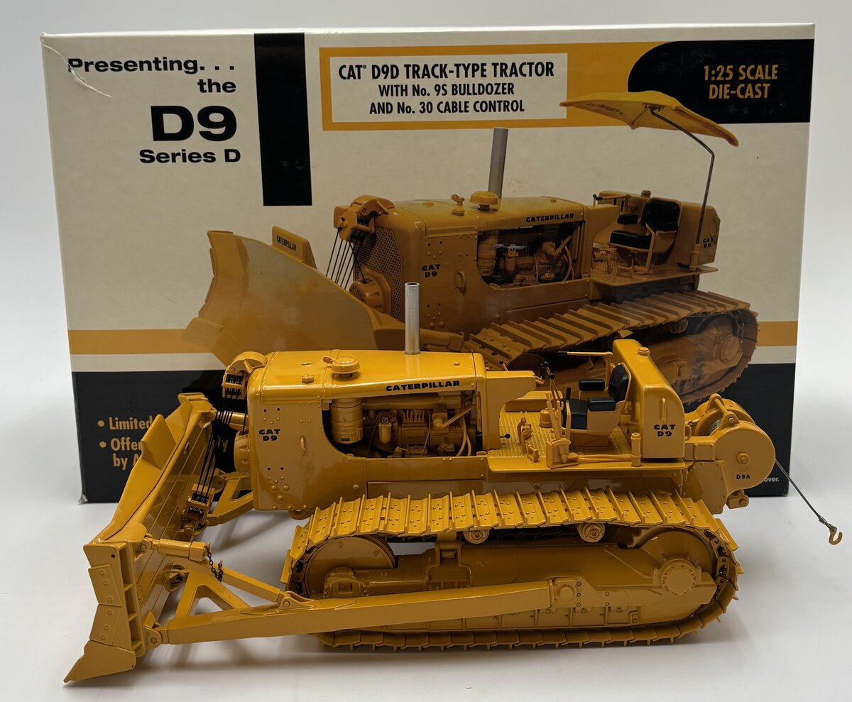 First Gear 49-3060 1:25 CAT D9D Track-Type Tractor w/No. 9s Bulldozer Diecast EX/Box