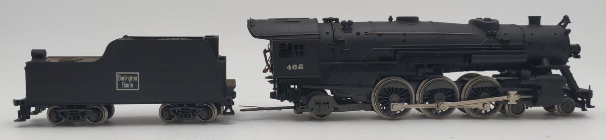 AHM 5088-E HO Scale Burlington Route 4-6-2 Steam Locomotive & Tender #462 VG