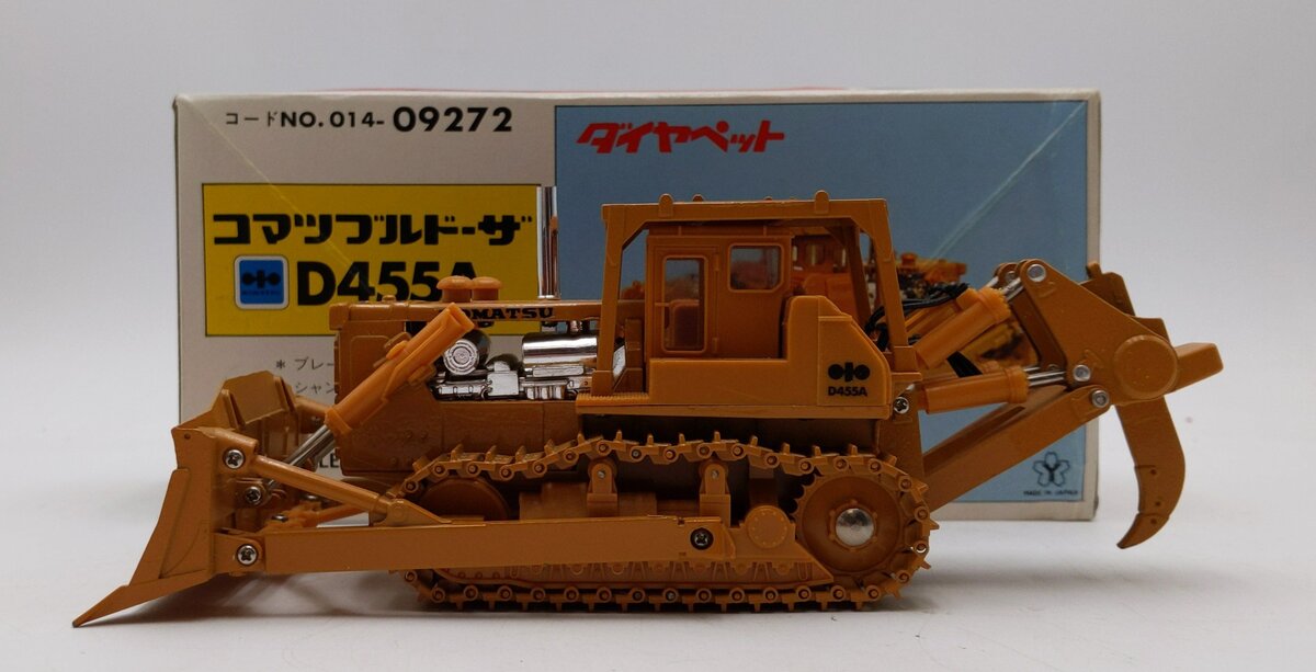 Yonezawa Toys 1:50 Scale Diecast D455A Bulldozer EX/Box