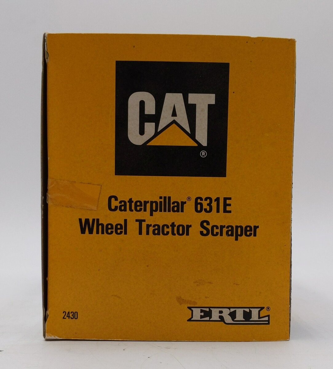 Ertl 2430 1:50 Diecast Mighty Movers Caterpillar 631E Wheel Tractor Scraper NIB