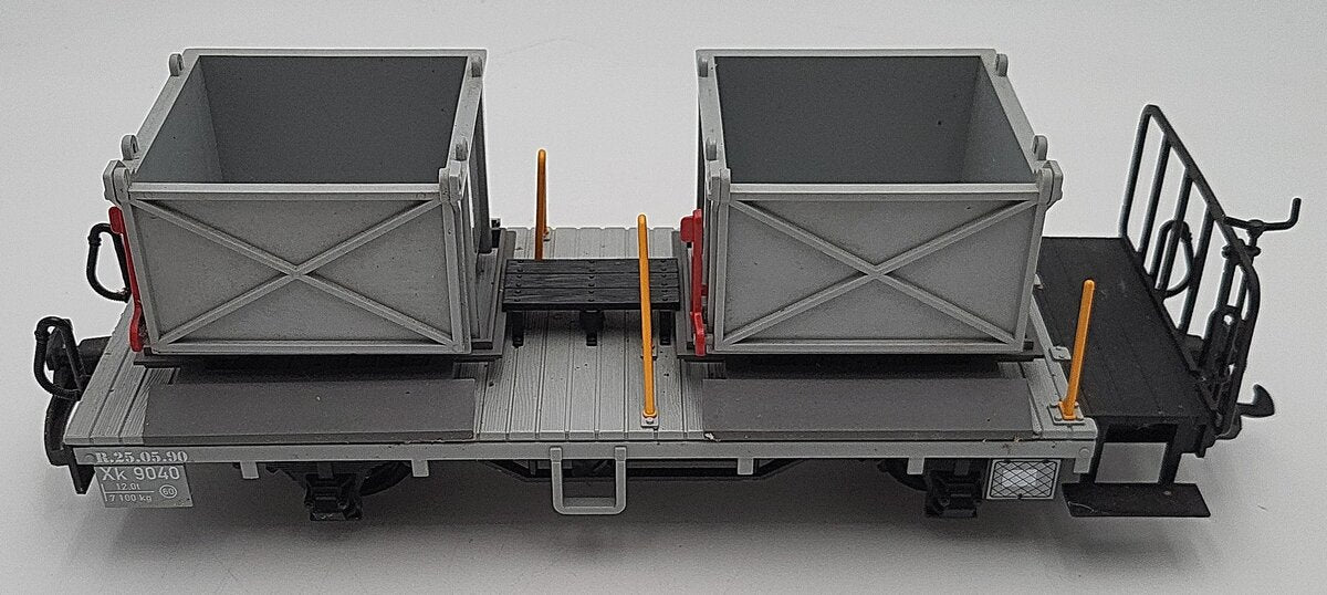 LGB 40140 RhB Refuse Manual Dump Car w/2 Containers #9040 w/Plastic Wheels VG