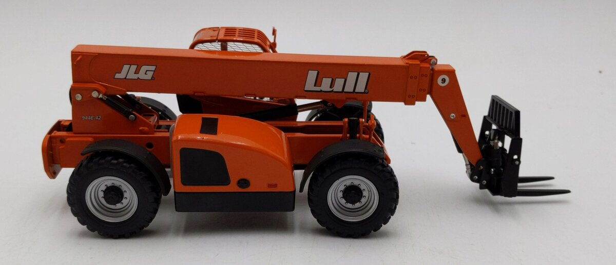 JLG Gear 1:32 Scale Diecast Lull 944E-42 Telehandler EX/Box