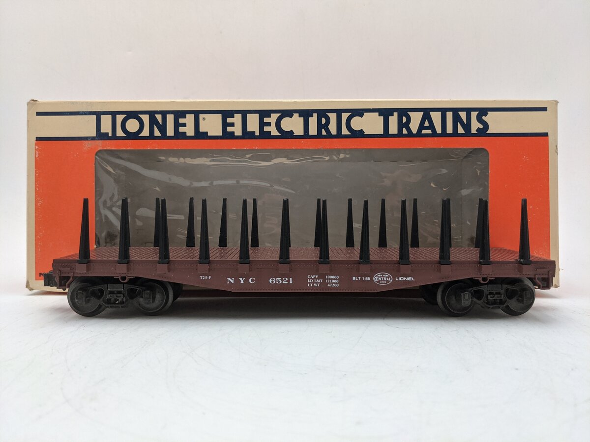 Lionel 6-6521 O Gauge New York Central Flatcar with Stakes EX/Box