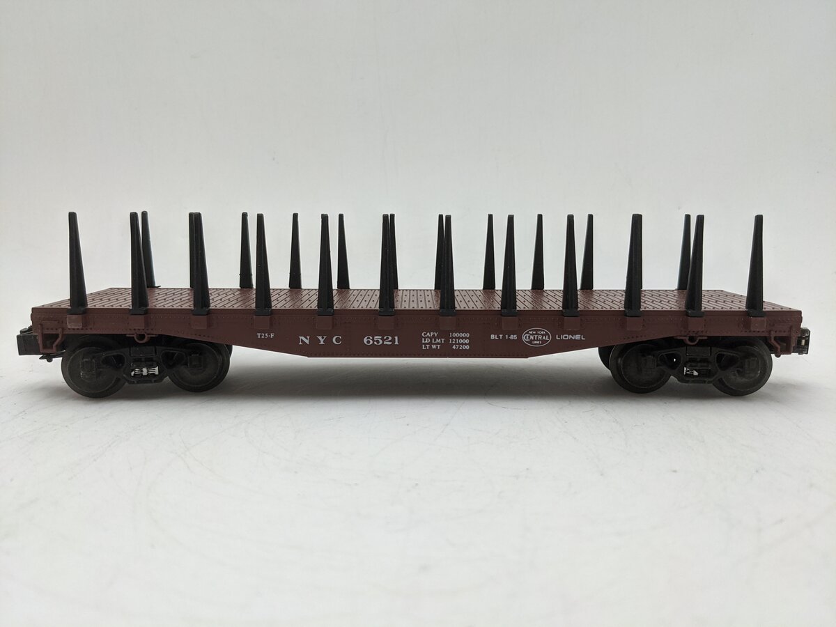Lionel 6-6521 O Gauge New York Central Flatcar with Stakes EX/Box