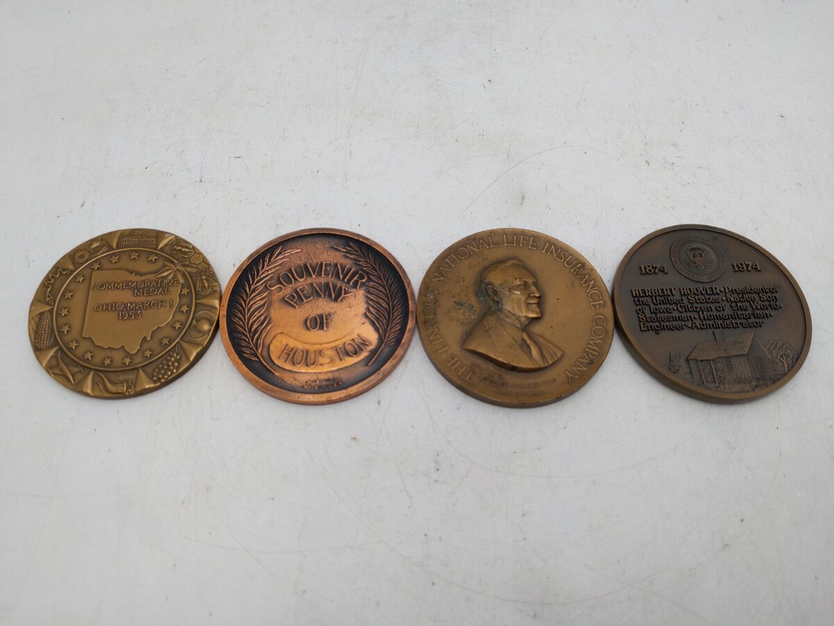 Assorted Medals [4]