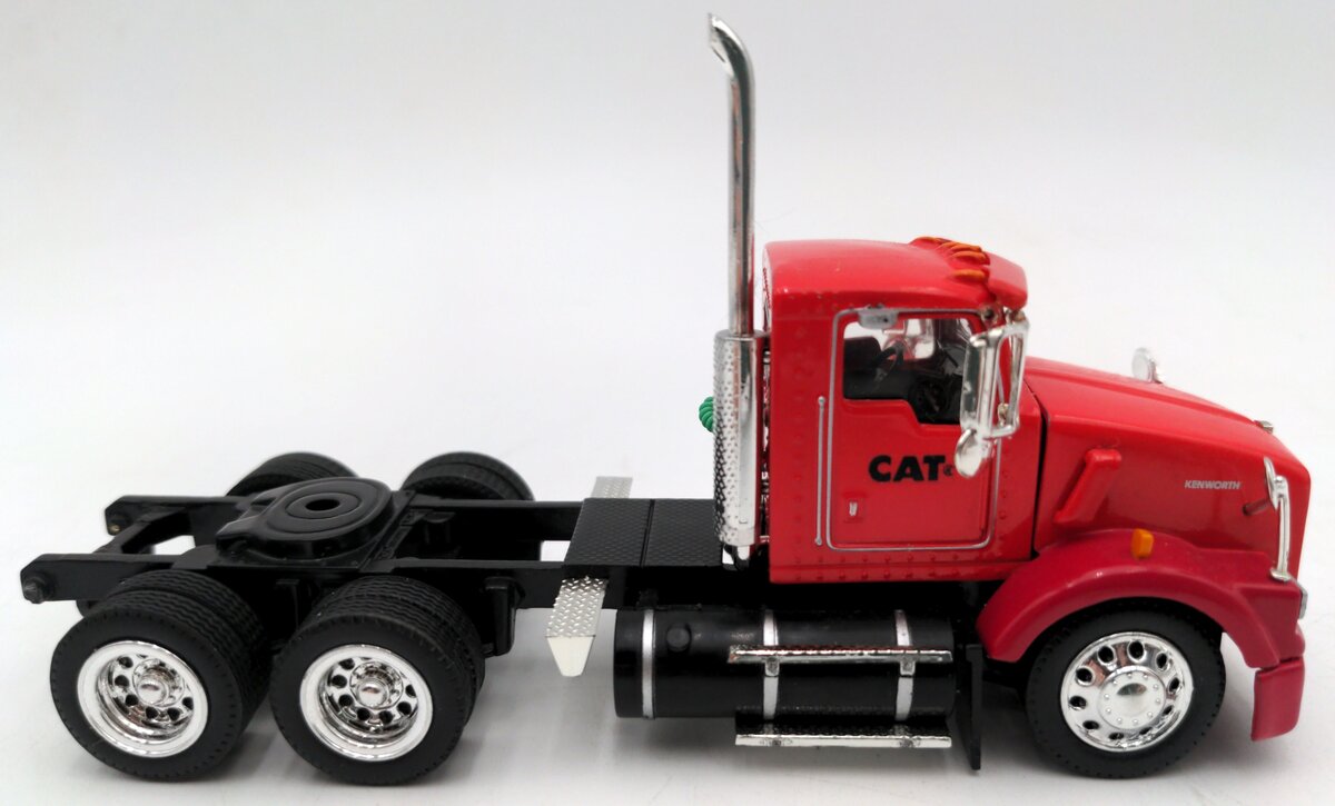 Tonkin Replicas Diecast Kenworth T800 Red Cab - CAT Markings VG