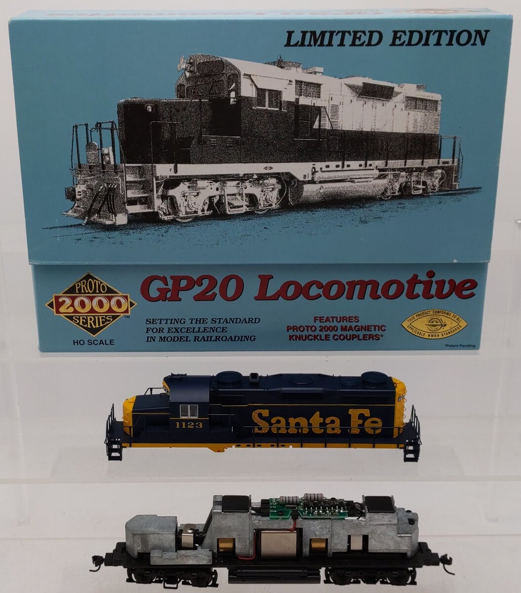 Proto 2000 8005 HO Scale ATSF GP20 Diesel Locomotive #1123 - DC EX/Box