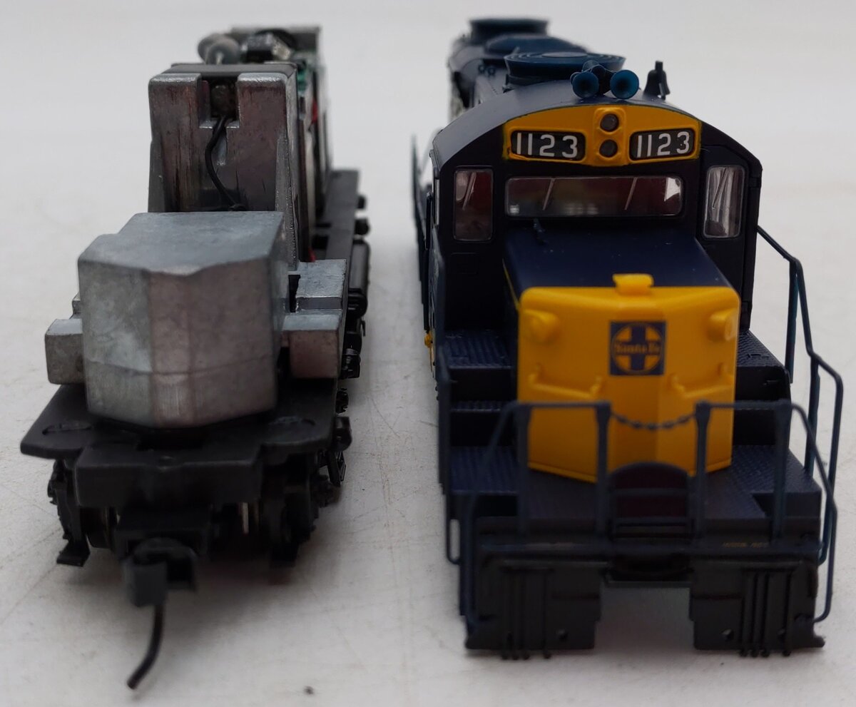 Proto 2000 8005 HO Scale ATSF GP20 Diesel Locomotive #1123 - DC EX/Box