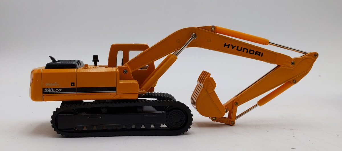 Unknown Manufacturer 1:50 Scale Diecast Hyundai 290LC-3 Excavator EX/Box